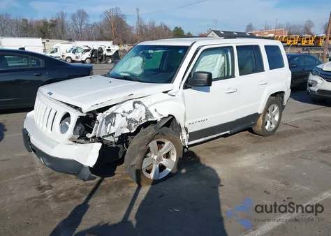 2016 Jeep Patriot Latitude z USA, uszkodzony, nr VIN 1C4NJRFB1GD758772